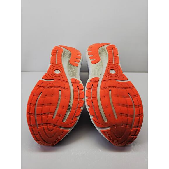 Brooks Men 12 Comfy footwear - Picture 7 of 11